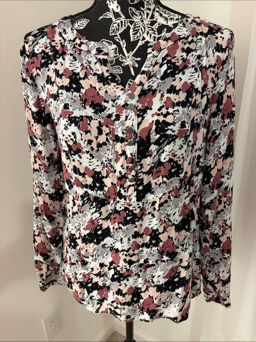 Christopher & Banks Black, Cream & Rose Abstract Button-Front Blouse